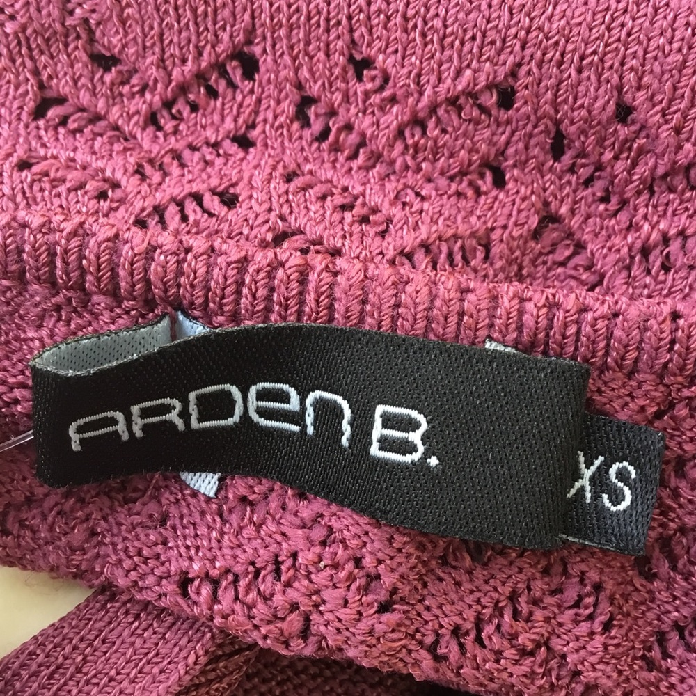 ARDEN B. TOP - Picture 6 of 7